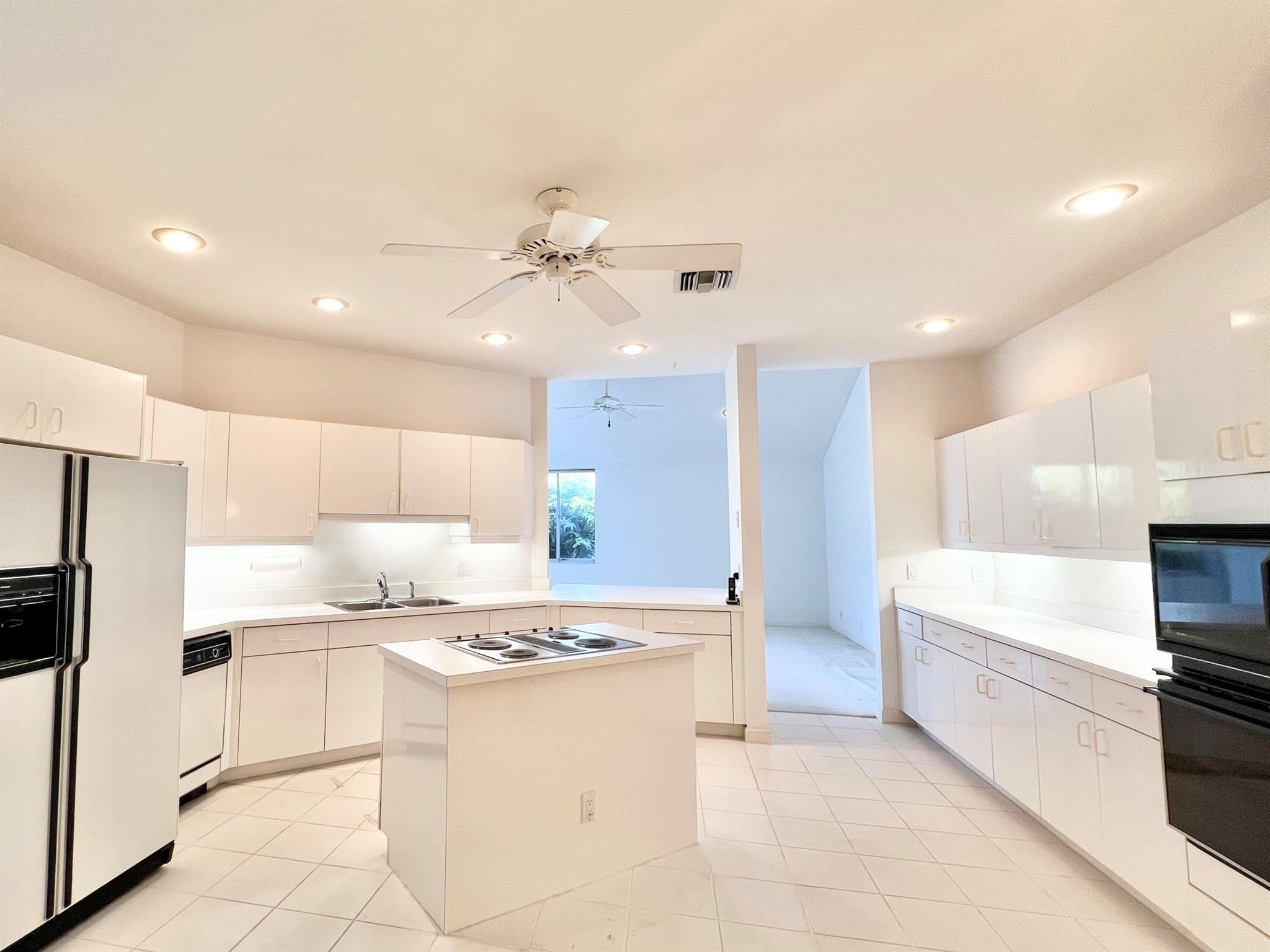 17173 Newport Club Dr Drive