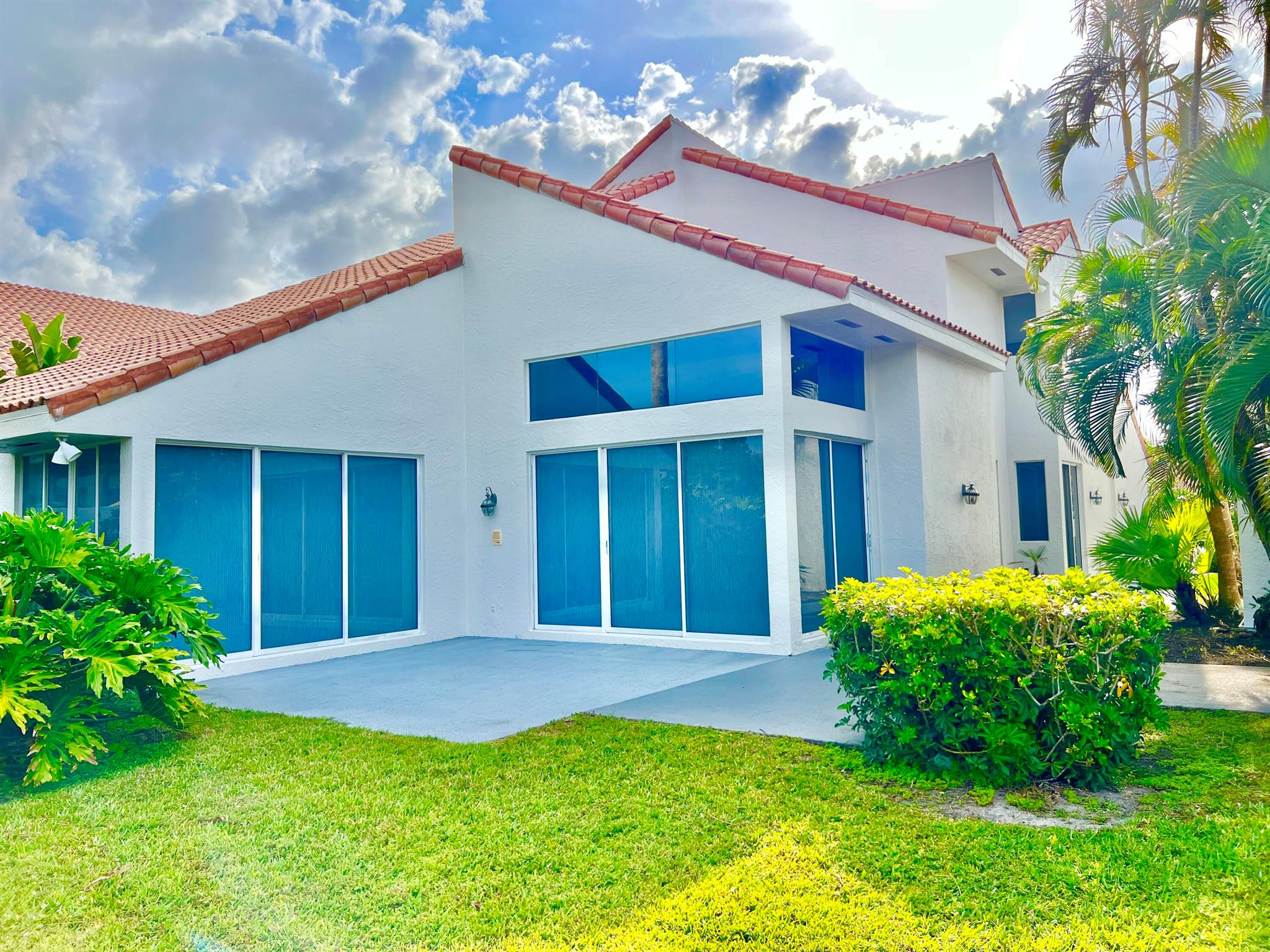 17173 Newport Club Dr Drive