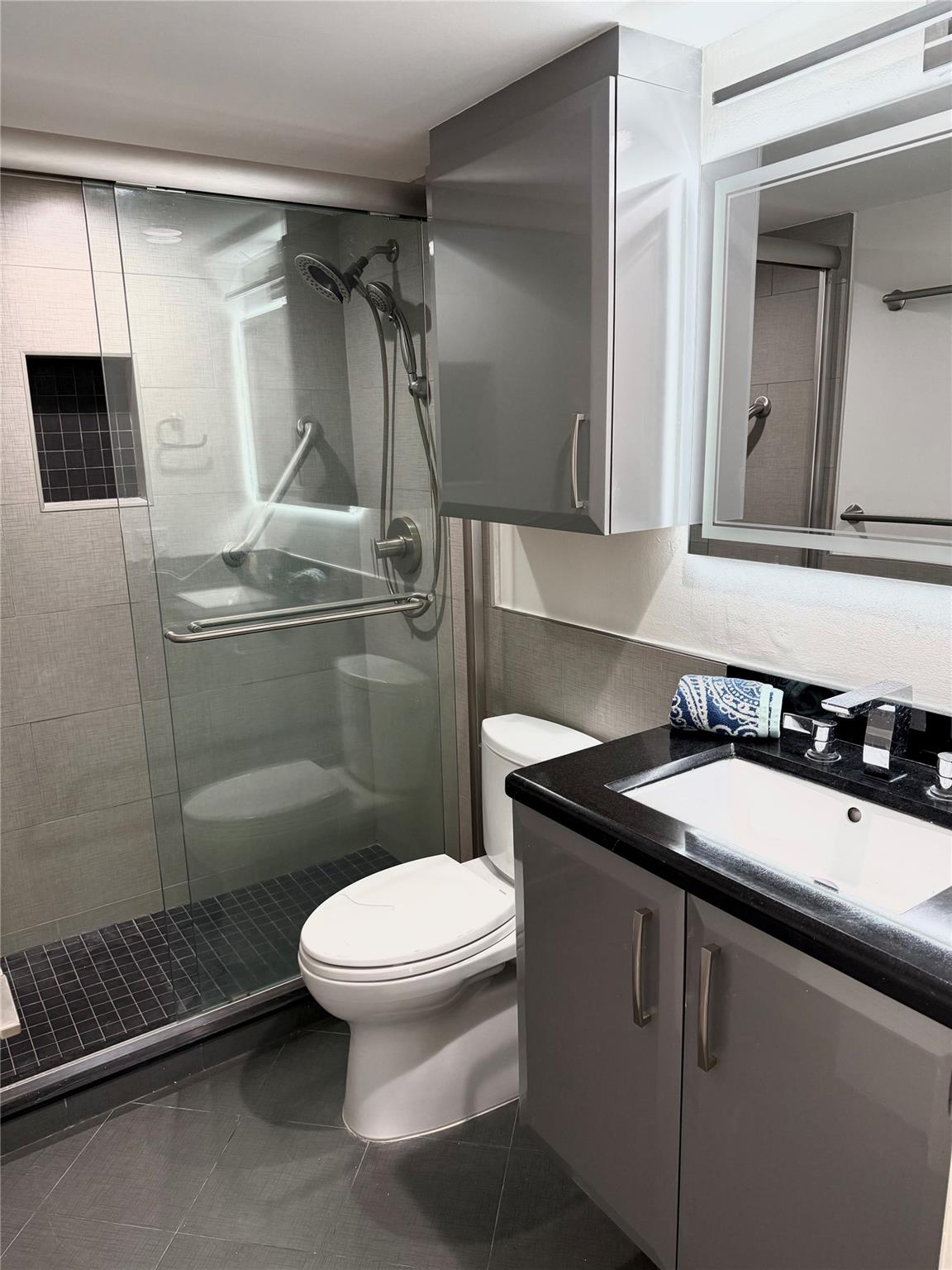 Bayshore Embassy Condo - Residential Lease