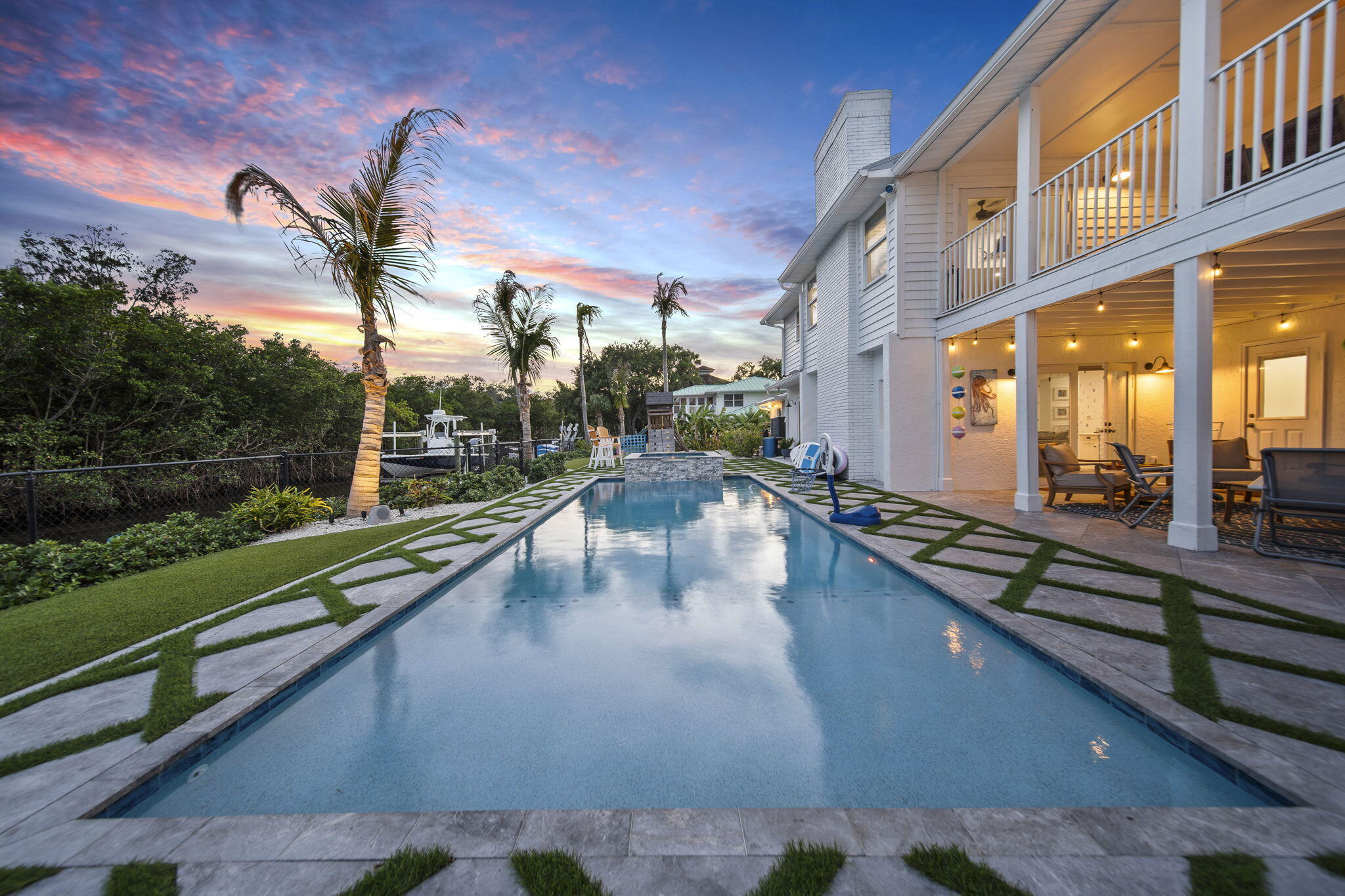 473 Peninsula Drive