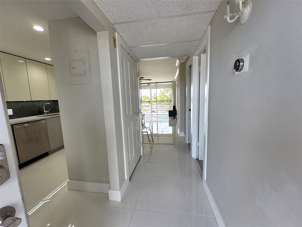 Photo of 112 Royal Park Drive #4f, Oakland Park, FL 33309 (MLS # F10551651)