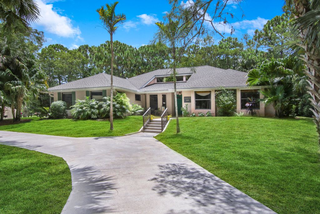 Photo of 8300 159th Court Ct N, Palm Beach Gardens, FL 33418 (MLS # R10817708)