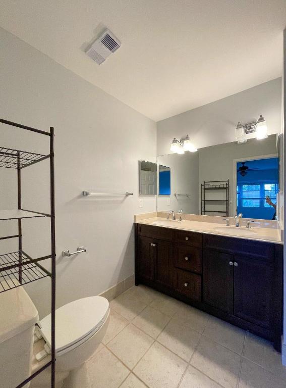 WINCHESTER COURT - Residential