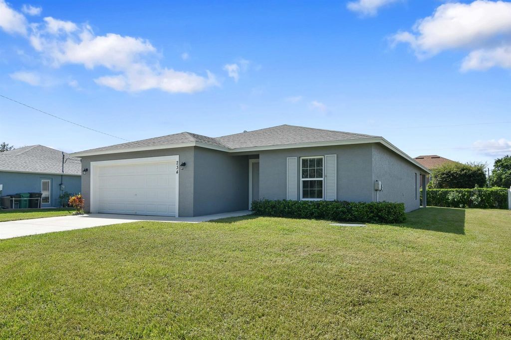 Photo of 234 SW Pagoda Terrace, Port Saint Lucie, FL 34984 (MLS # R11004254)