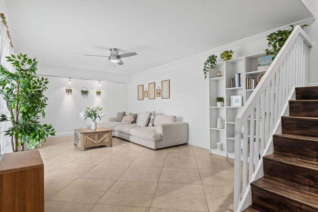 Photo of 9995 NW 6th Court #9995, Plantation, FL 33324 (MLS # F10526055)