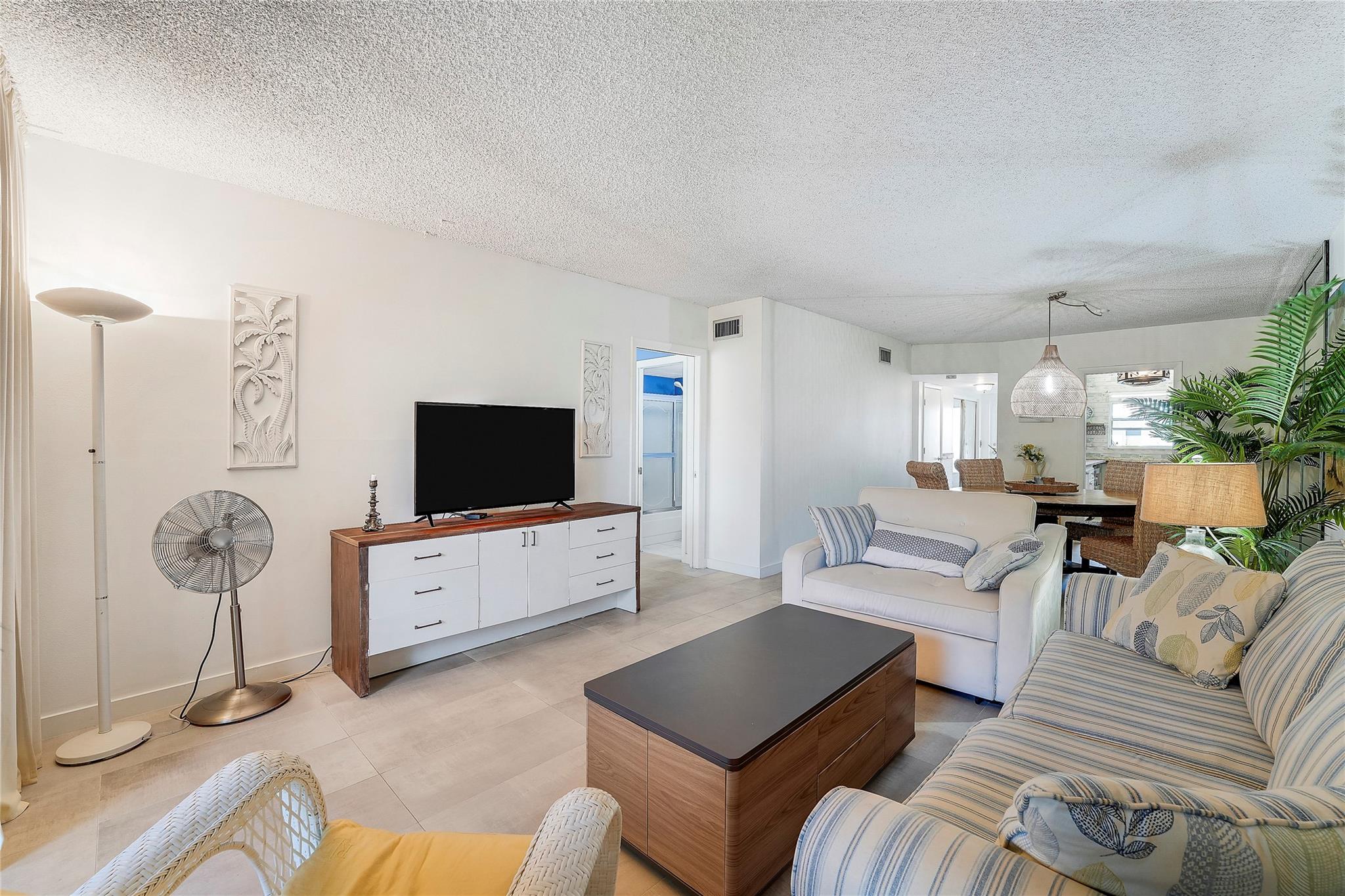 SABAL PINE COND PART ONE, - Residential