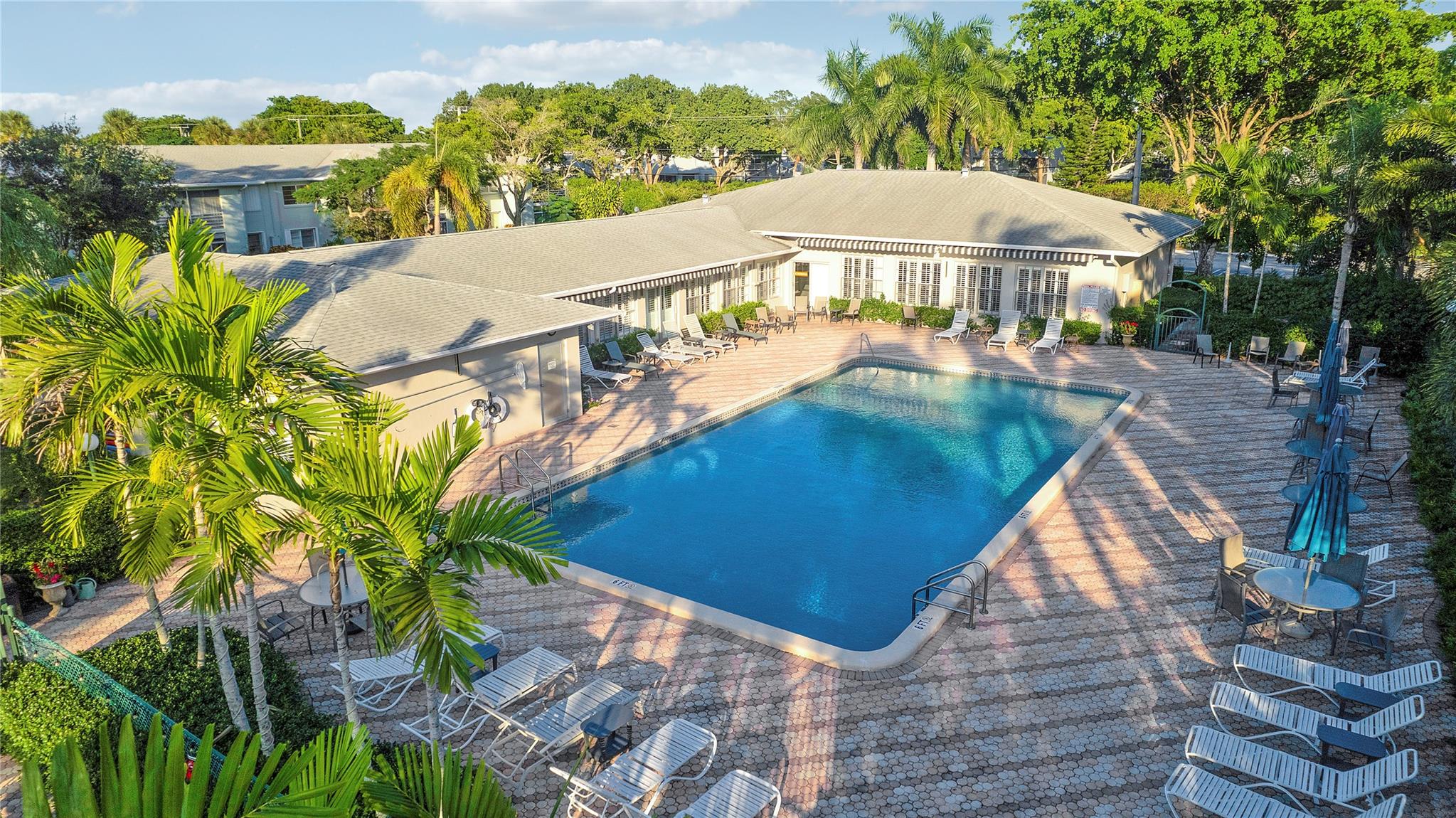 SABAL PINE COND PART ONE, - Residential