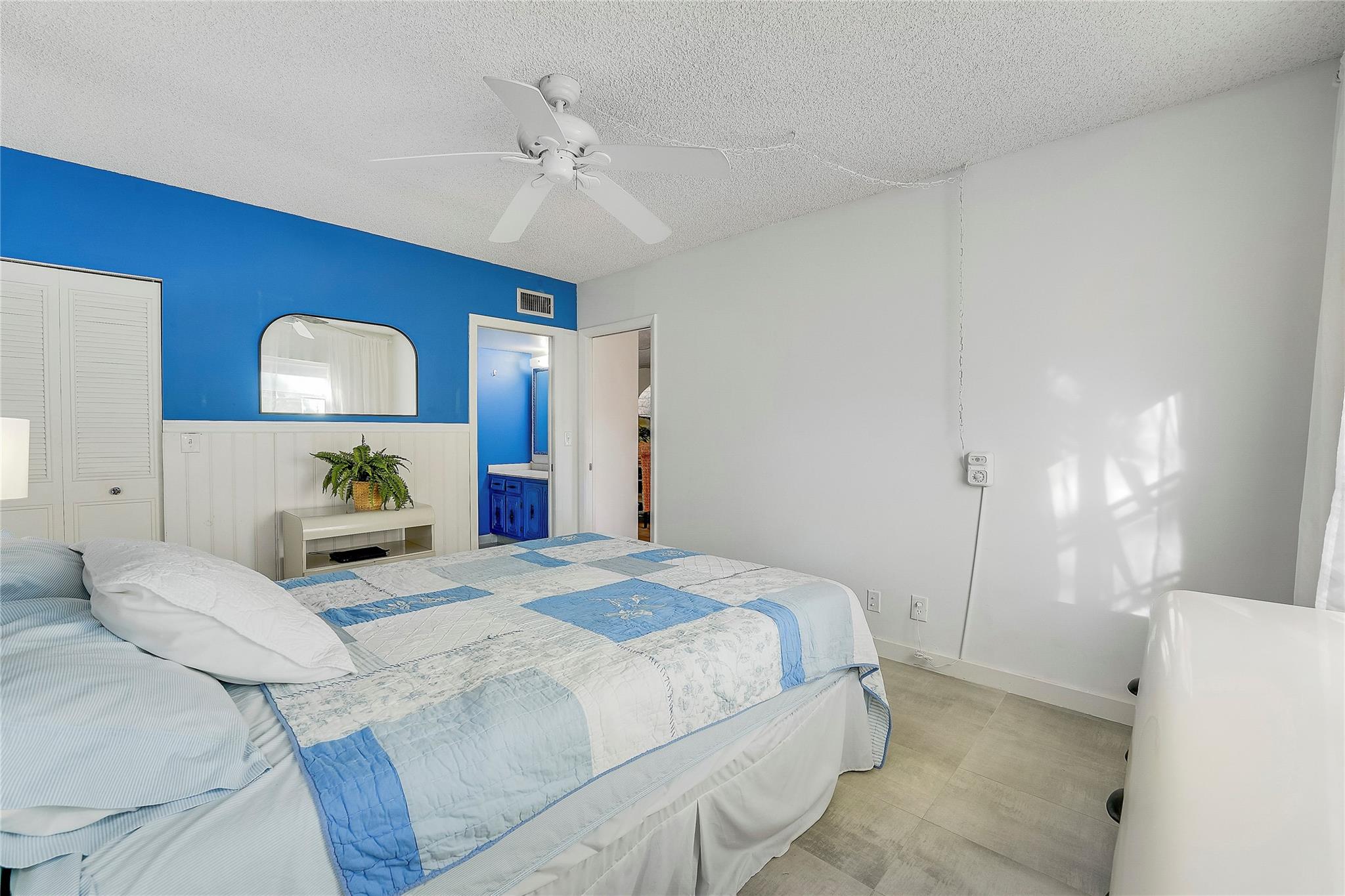 SABAL PINE COND PART ONE, - Residential