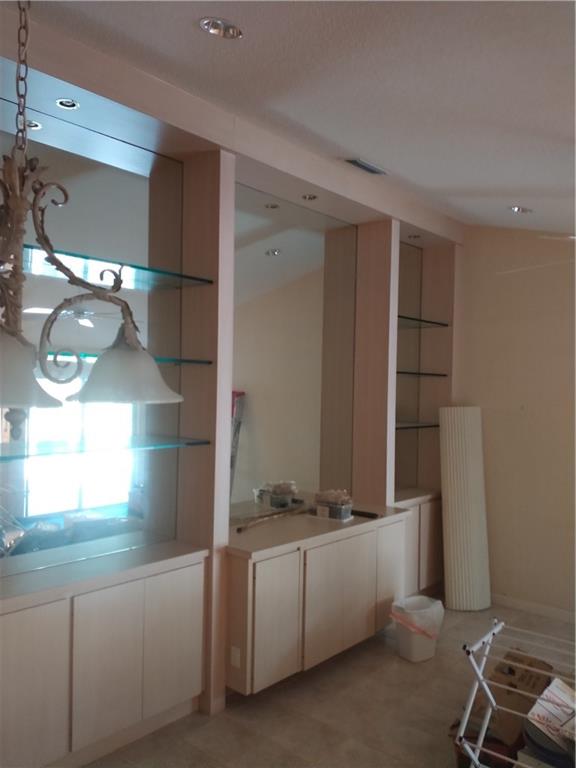 OAKS-SUNTERRACE 3 - Residential