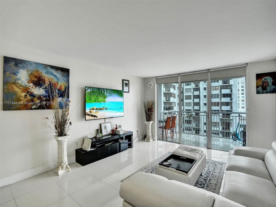 LIVE DIRECTLY ON THE BAY! Wake up every day to front row views of Biscayne Bay in this bright condo in the heart of Aventura. This residence offers an active lifestyle and amenity rich community with 2 pools, tennis courts, on site convenient store/cafe and just minutes away from i95 and walking distance to new shopping plaza anchored by fresh market, shops and boutiques. Dockage available to rent. Unit also available to RENT.