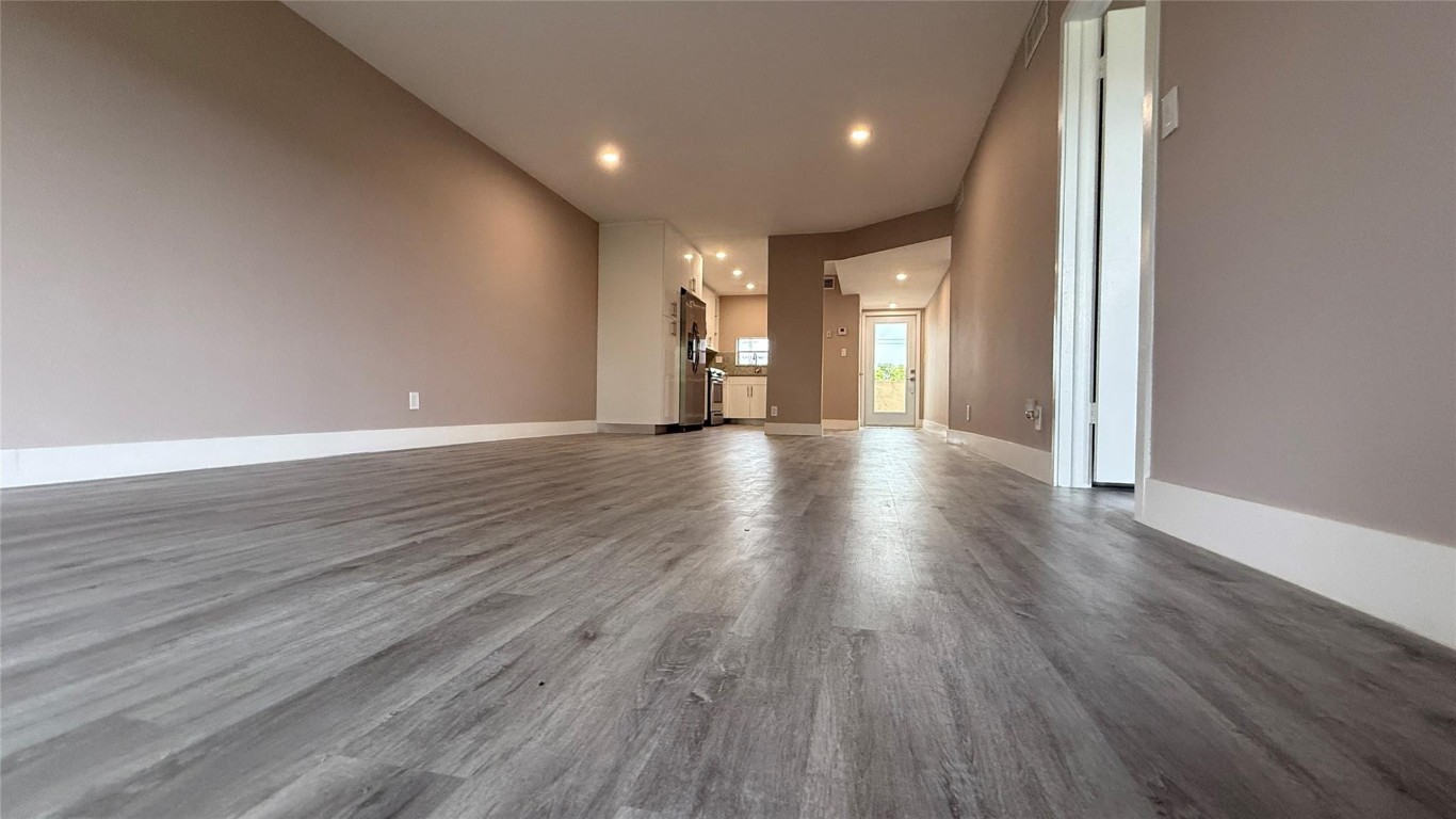 HOLLYBROOK - Residential