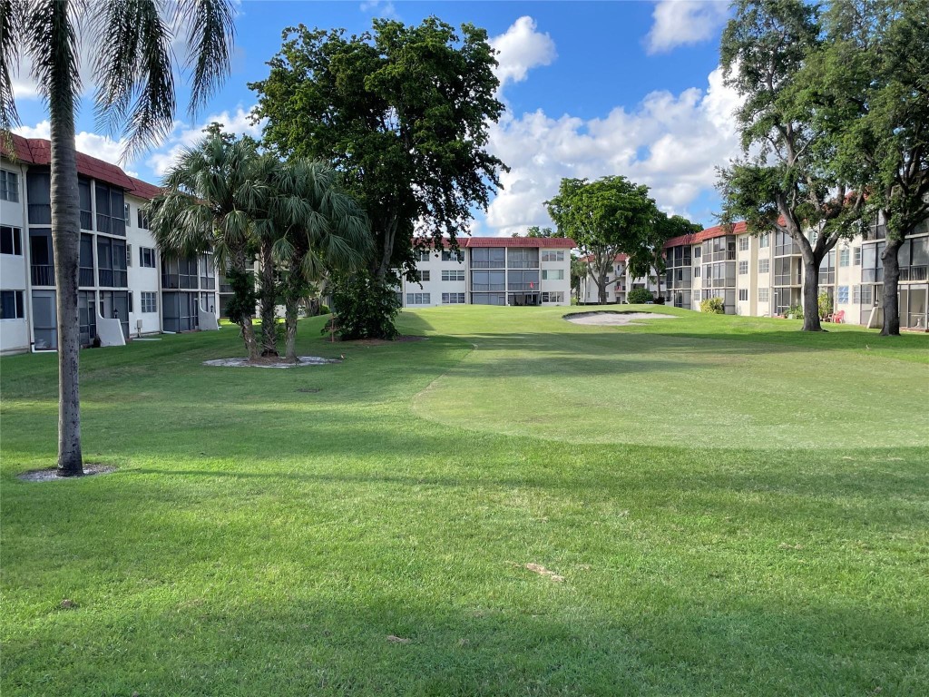 HOLLYBROOK - Residential