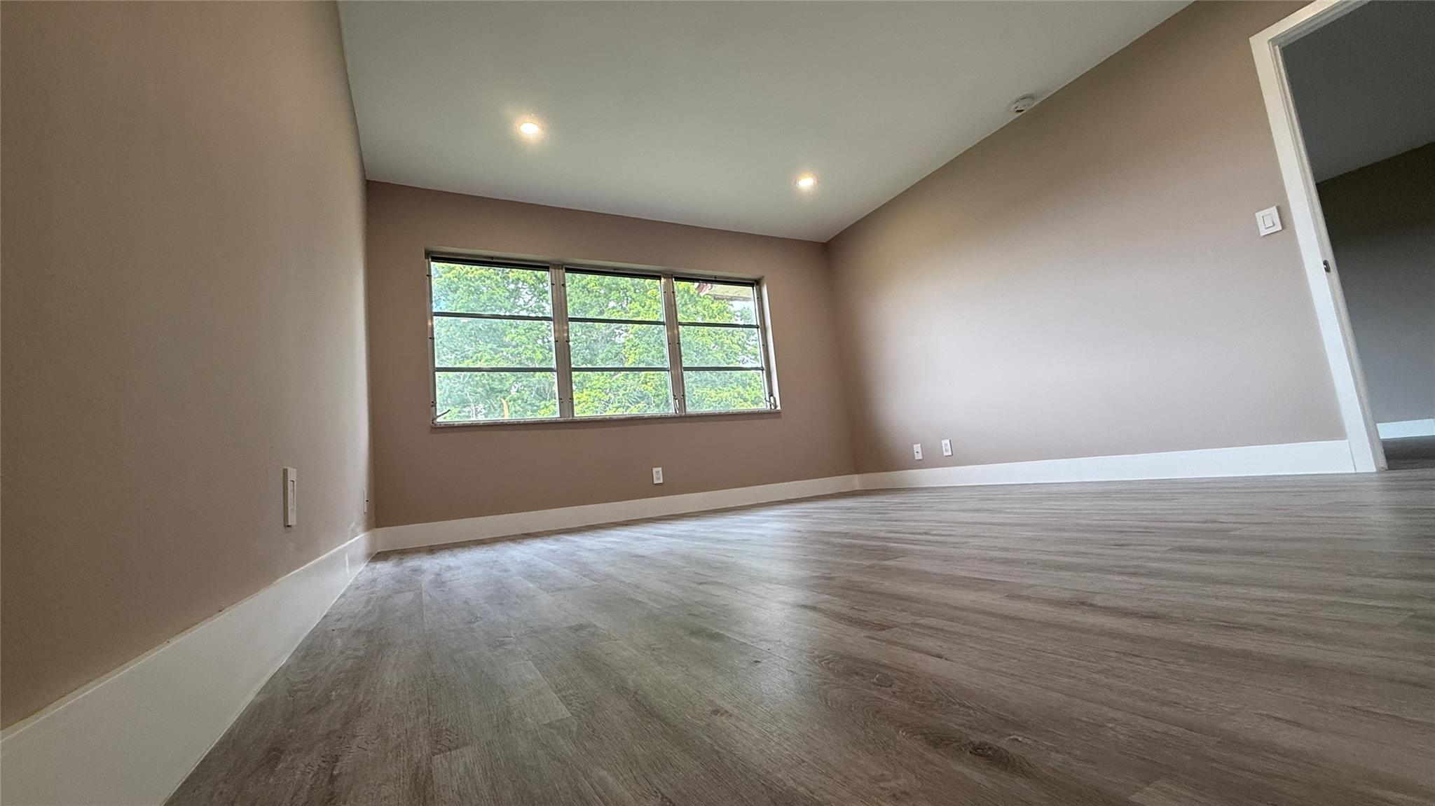 HOLLYBROOK - Residential