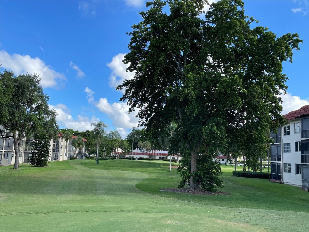 HOLLYBROOK - Residential