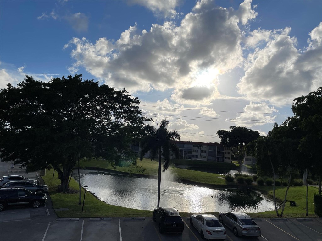 HOLLYBROOK - Residential