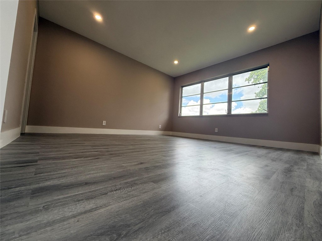 HOLLYBROOK - Residential