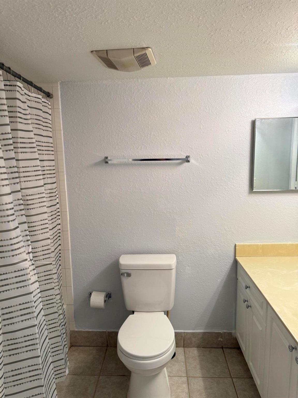 GRAND VIEW AT CRESTWOOD C - Residential Lease