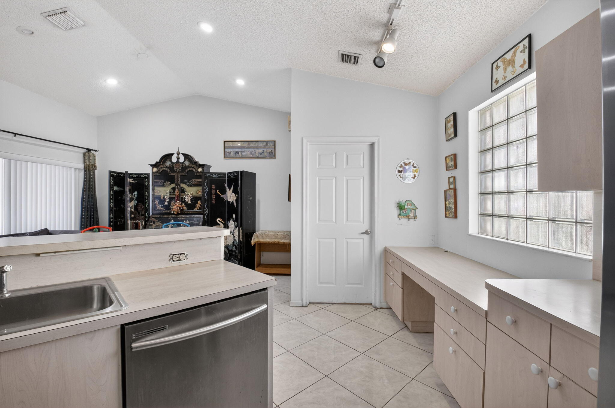 INDIAN HILLS 2 - Residential