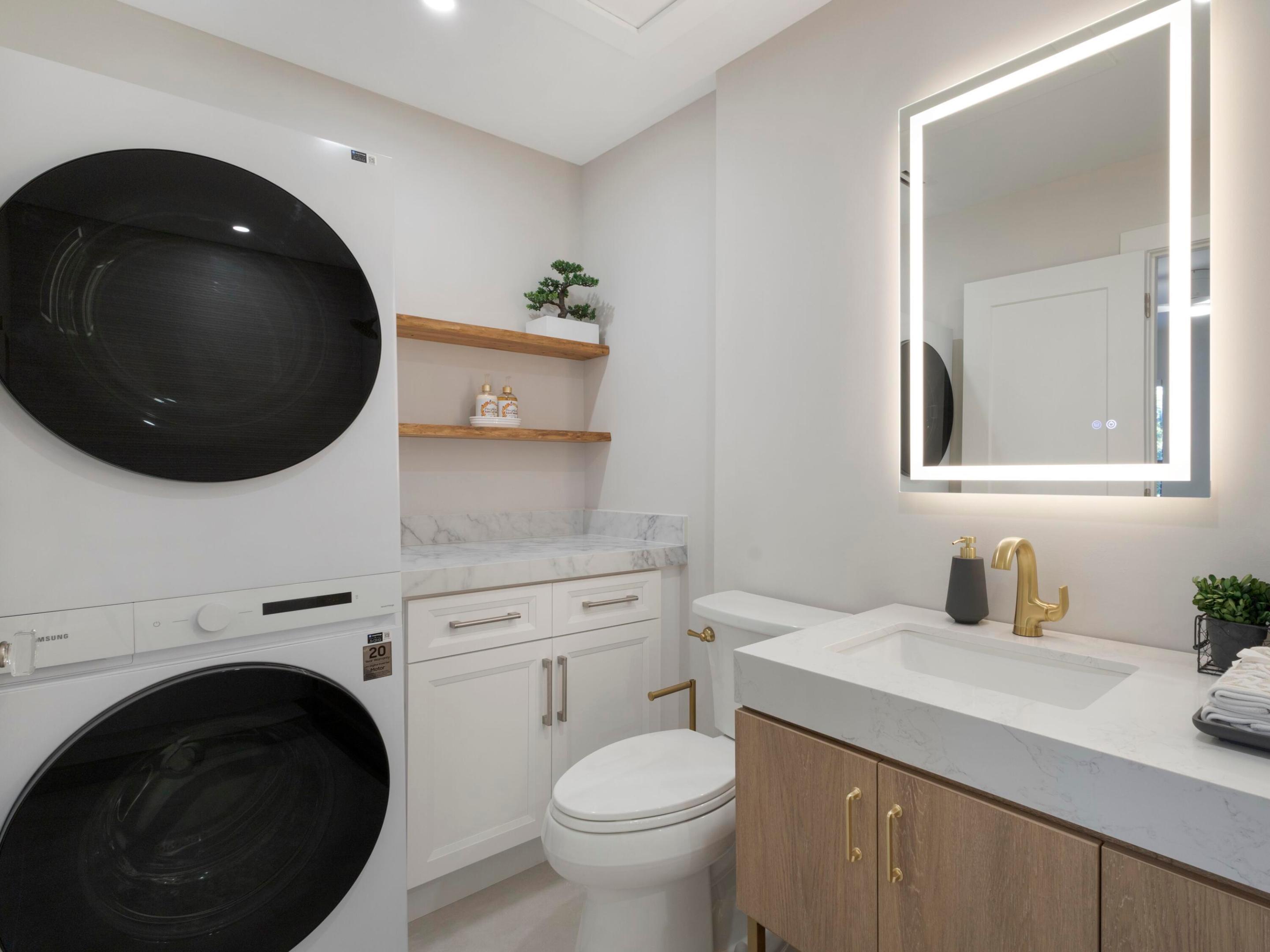 CROSSINGS OF BOYNTON BEACH CONDO - Residential