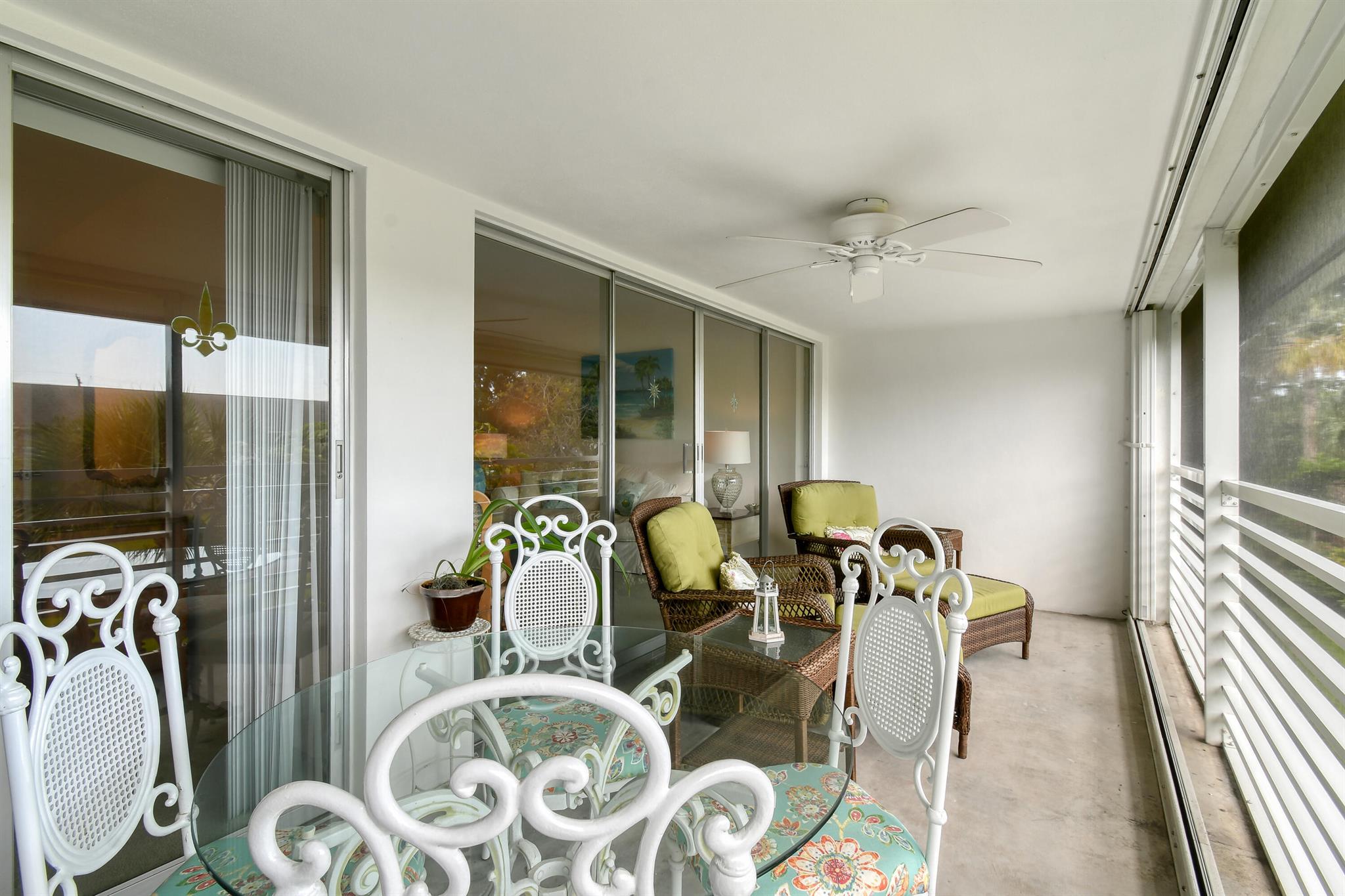 TEQUESTA GARDEN CONDO 6 - Residential