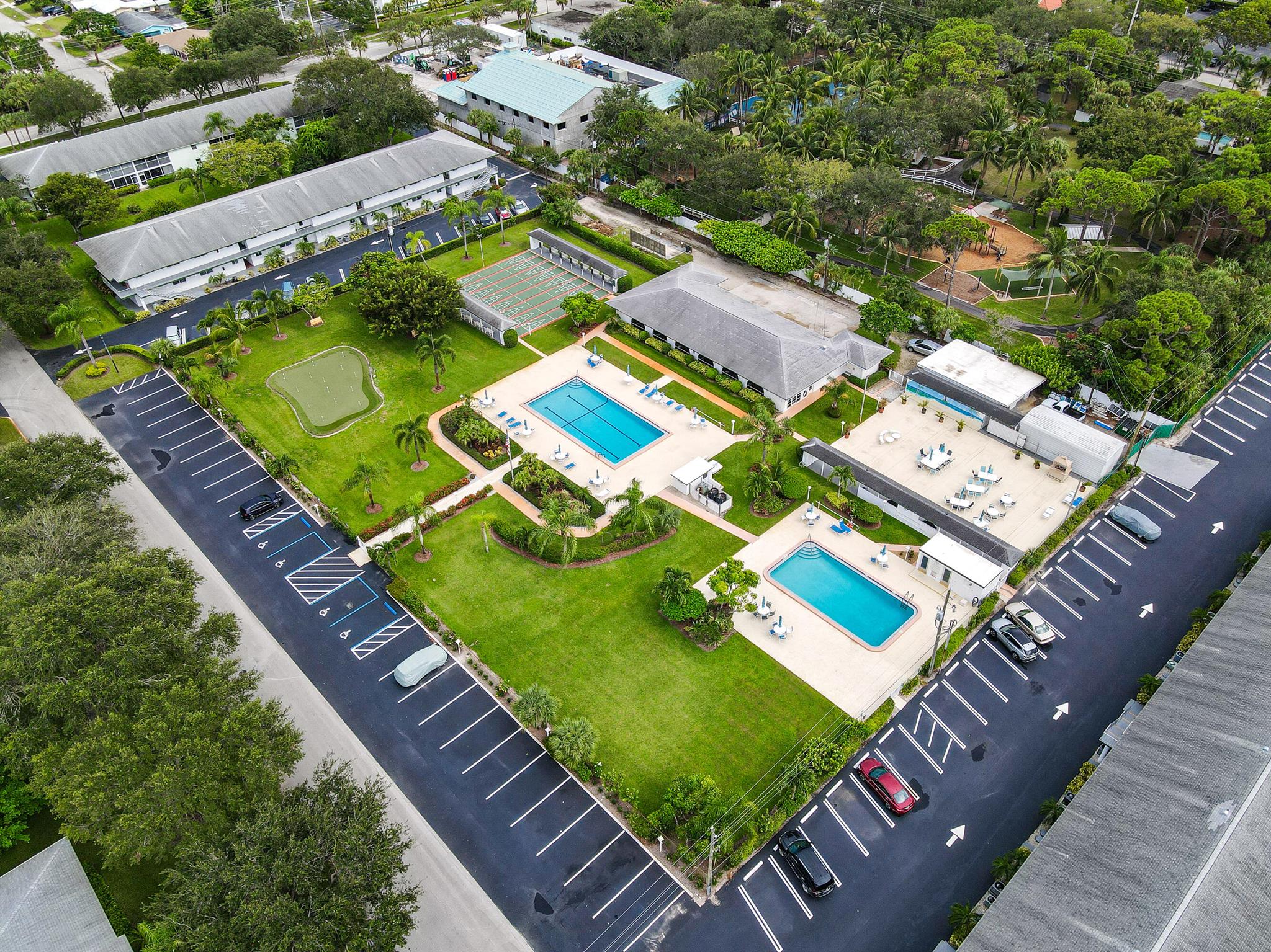 TEQUESTA GARDEN CONDO 6 - Residential