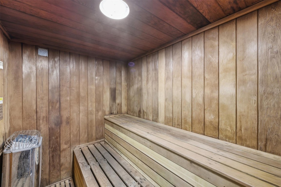 EAST POINT TOWERS CONDO - Residential Lease