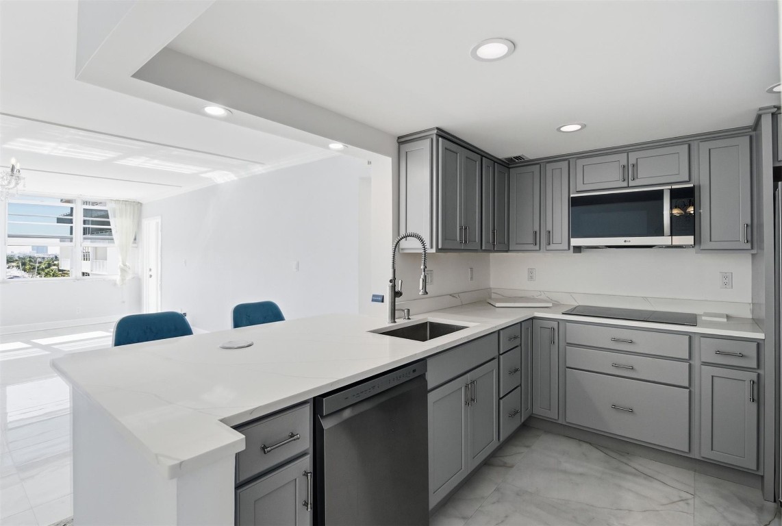 EAST POINT TOWERS CONDO - Residential Lease