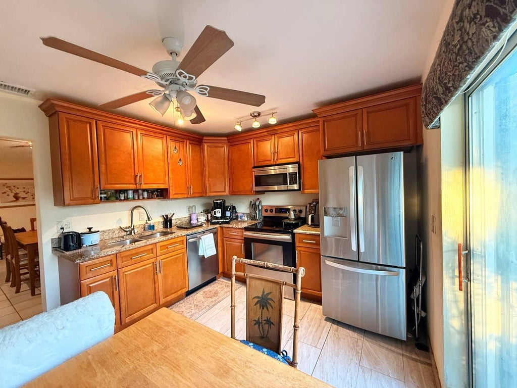 Photo of 5183 Copperleaf Circle, Delray Beach, FL 33484 (MLS # B26087768)