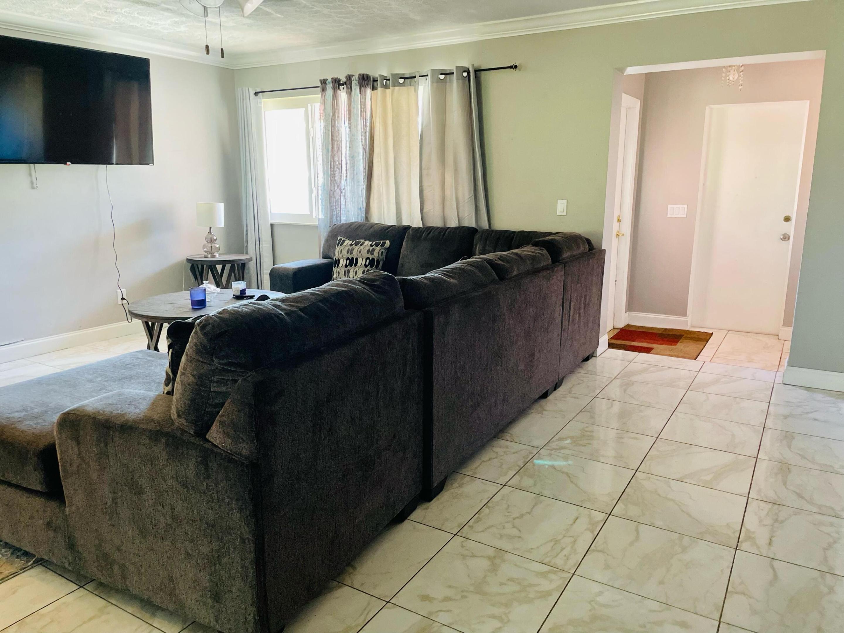 PORT ST LUCIE SECTION 10 - Residential