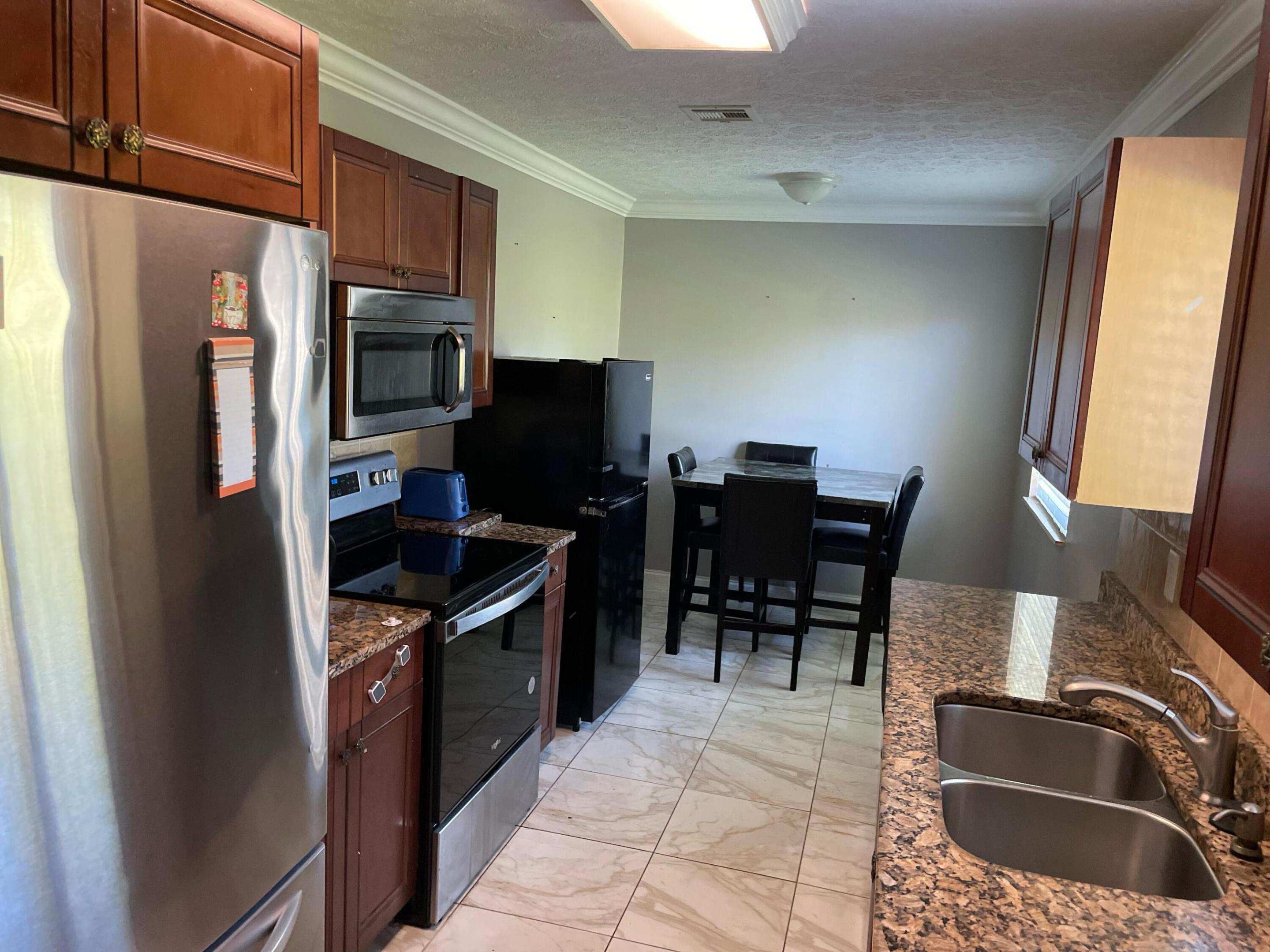 PORT ST LUCIE SECTION 10 - Residential