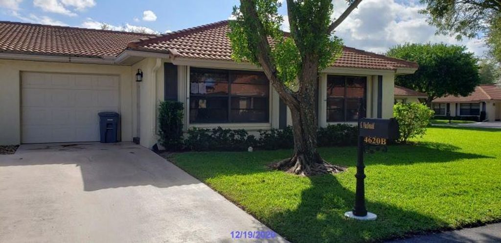 Photo of 4620 Laurel Tree Road #B, Boynton Beach, FL 33436 (MLS # R10683037)
