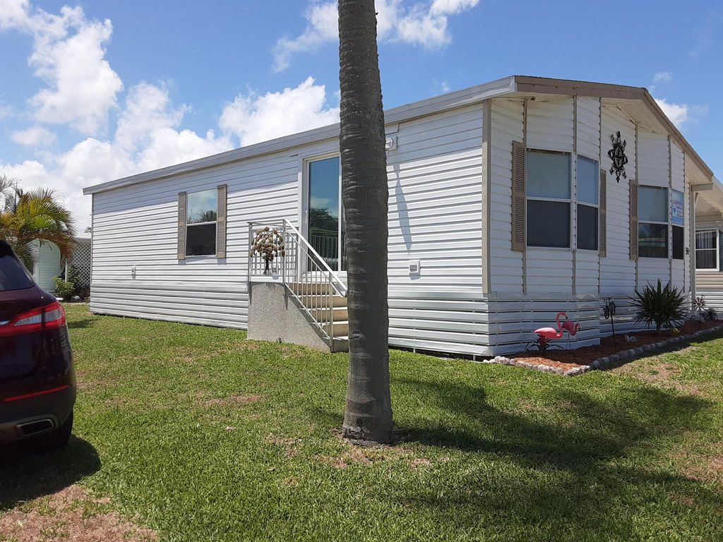 Photo of 31 Alta Loma, Port Saint Lucie, FL 34952 (MLS # R10953371)