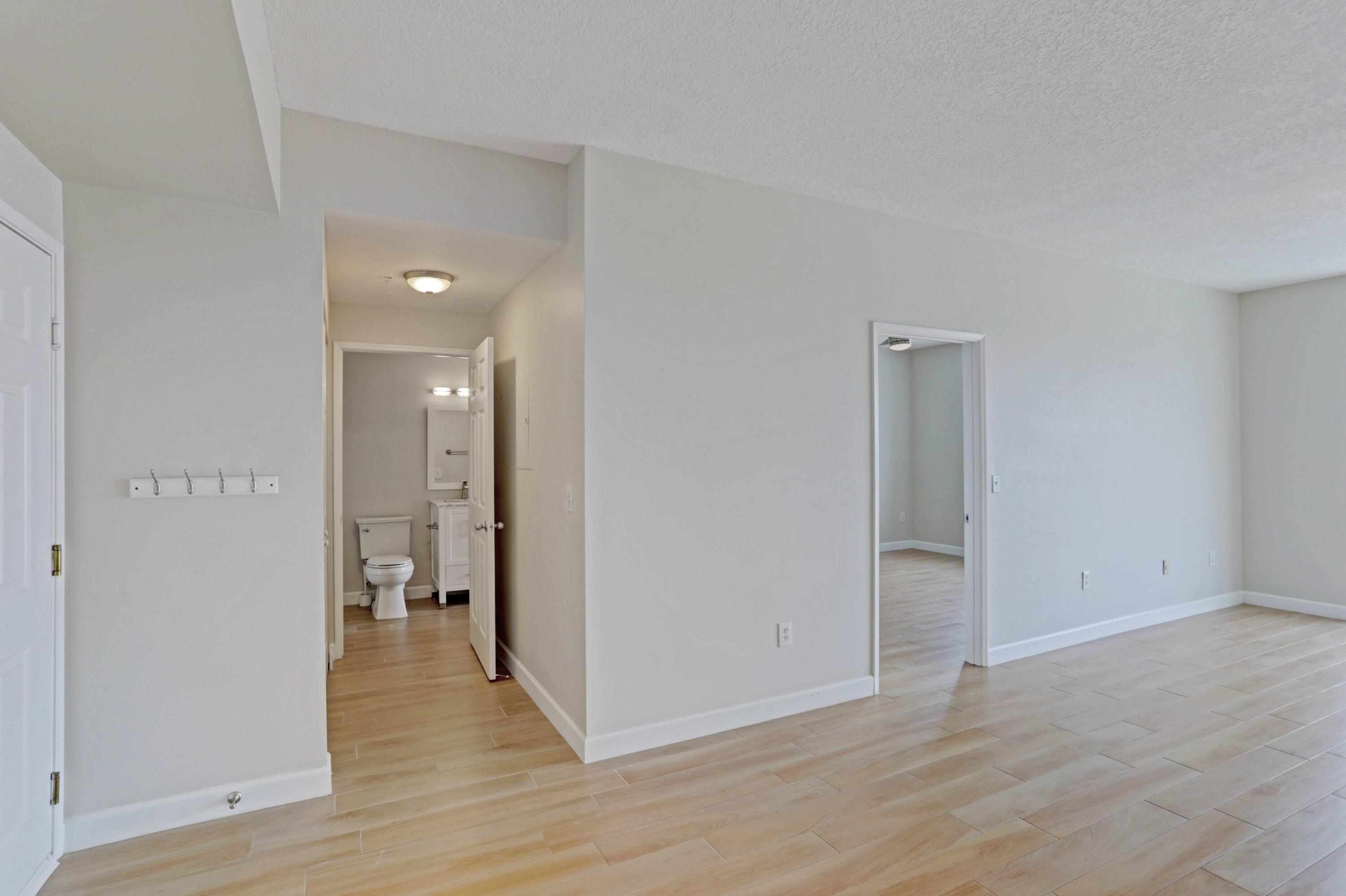 TOWER CONDO AT CITYPLACE - Residential