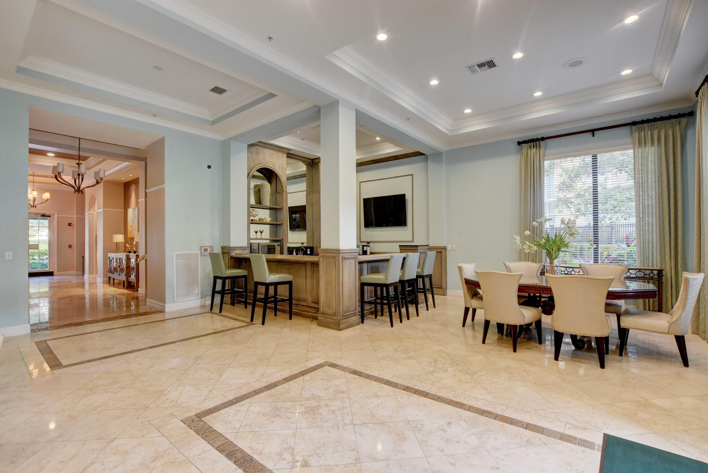 TOWER CONDO AT CITYPLACE - Residential