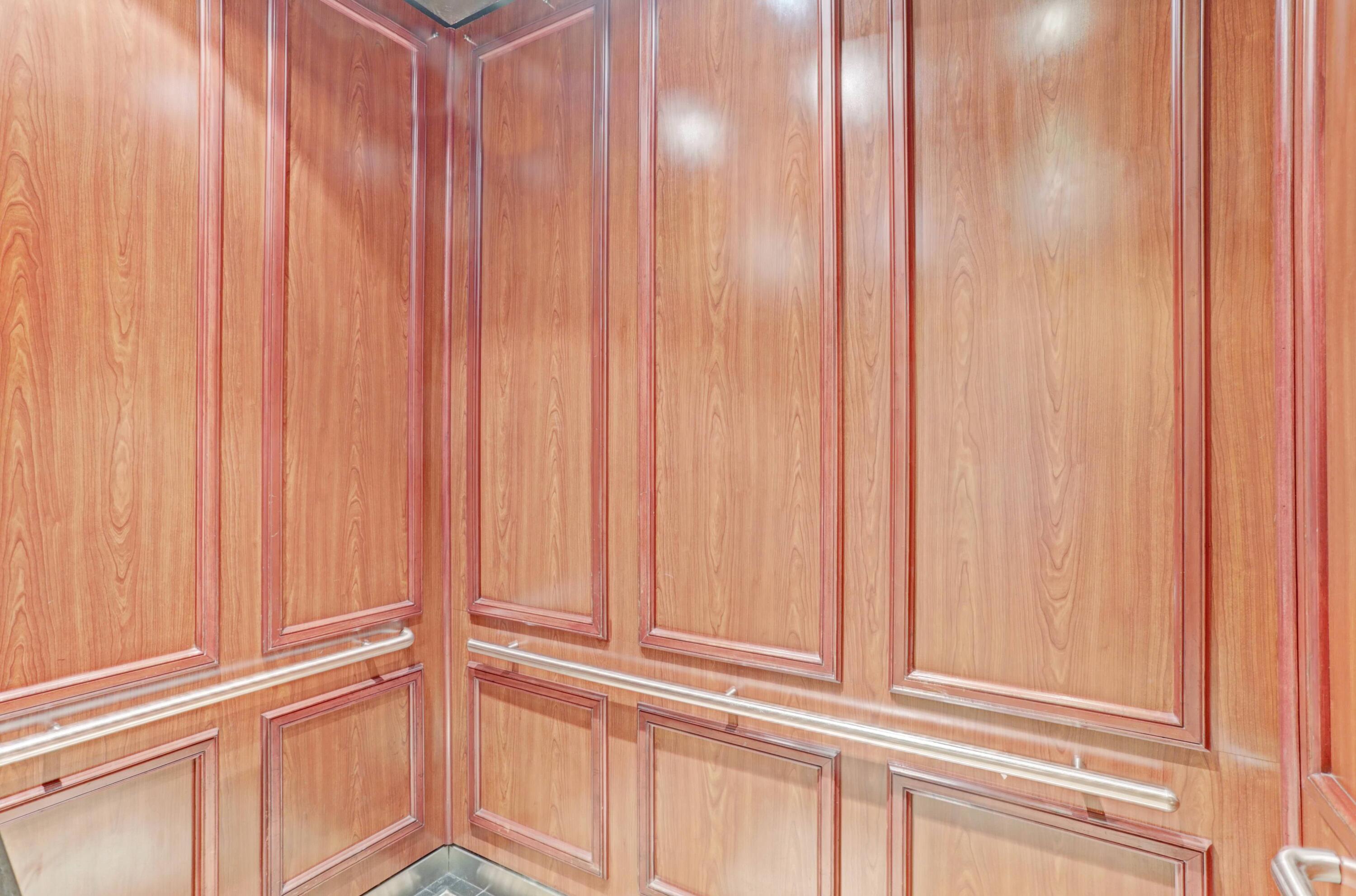 TOWER CONDO AT CITYPLACE - Residential