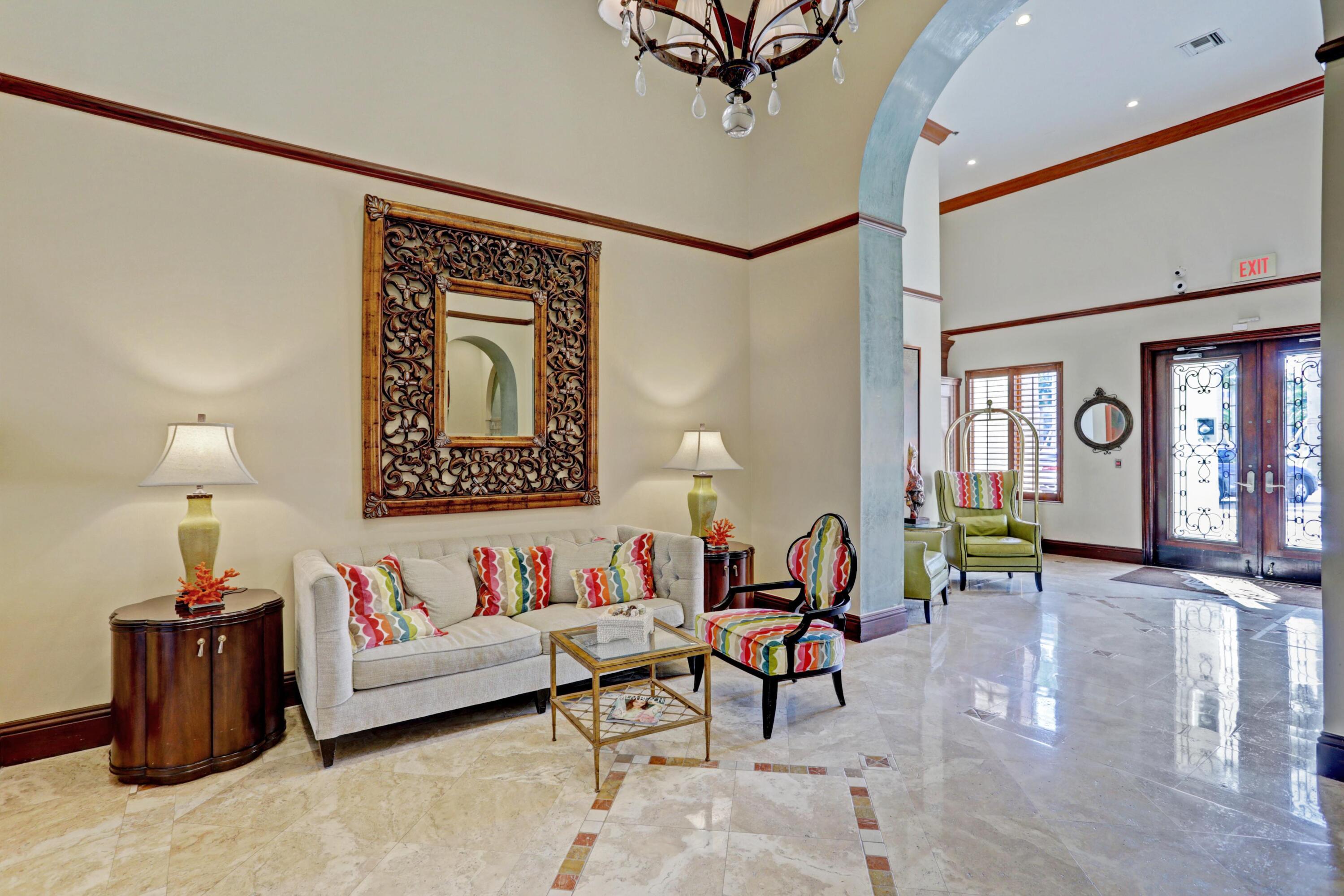 TOWER CONDO AT CITYPLACE - Residential