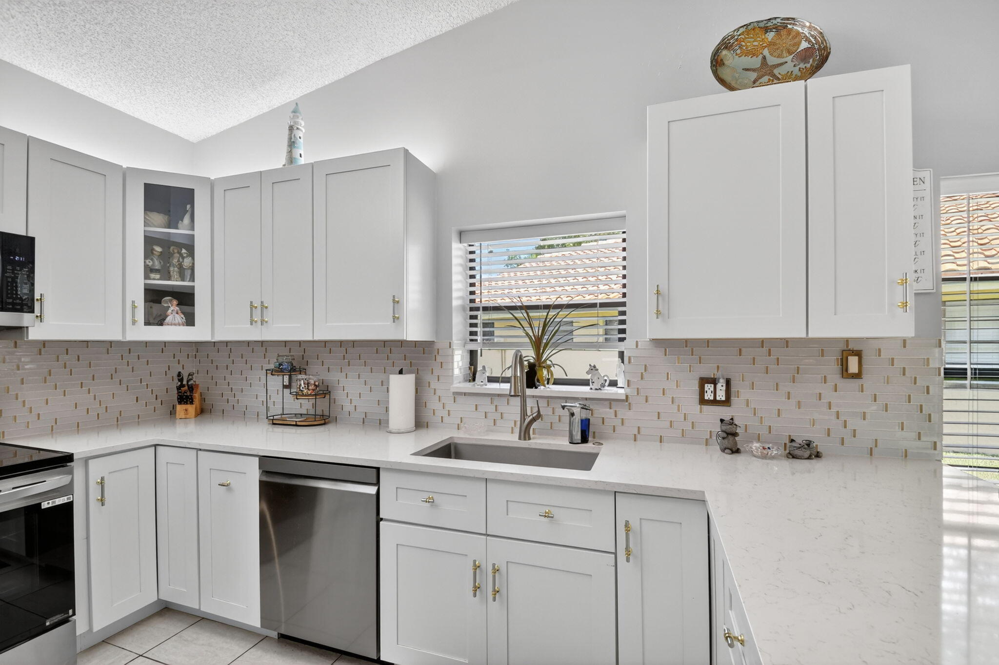Palm Shores - Residential