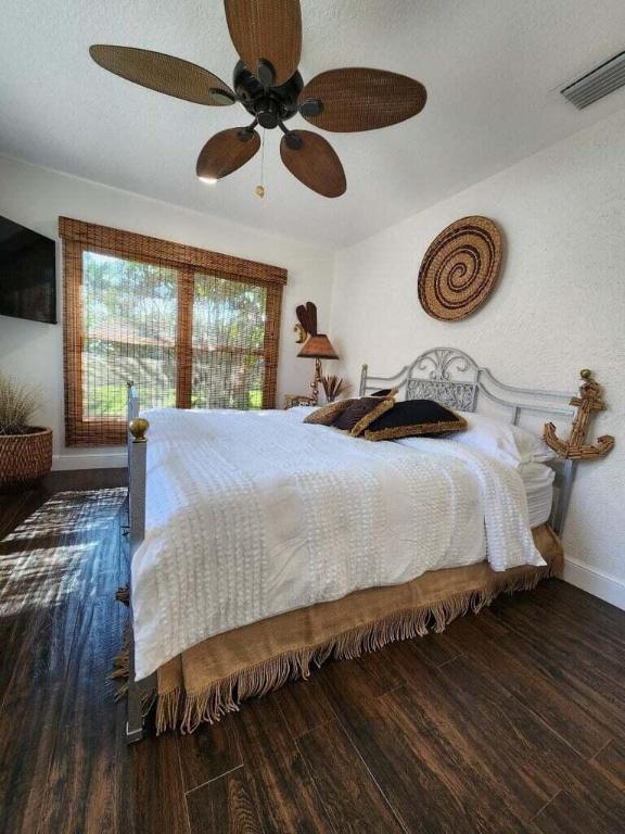 PALM BEACH SHORES - Residential Lease