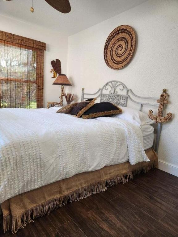 PALM BEACH SHORES - Residential Lease