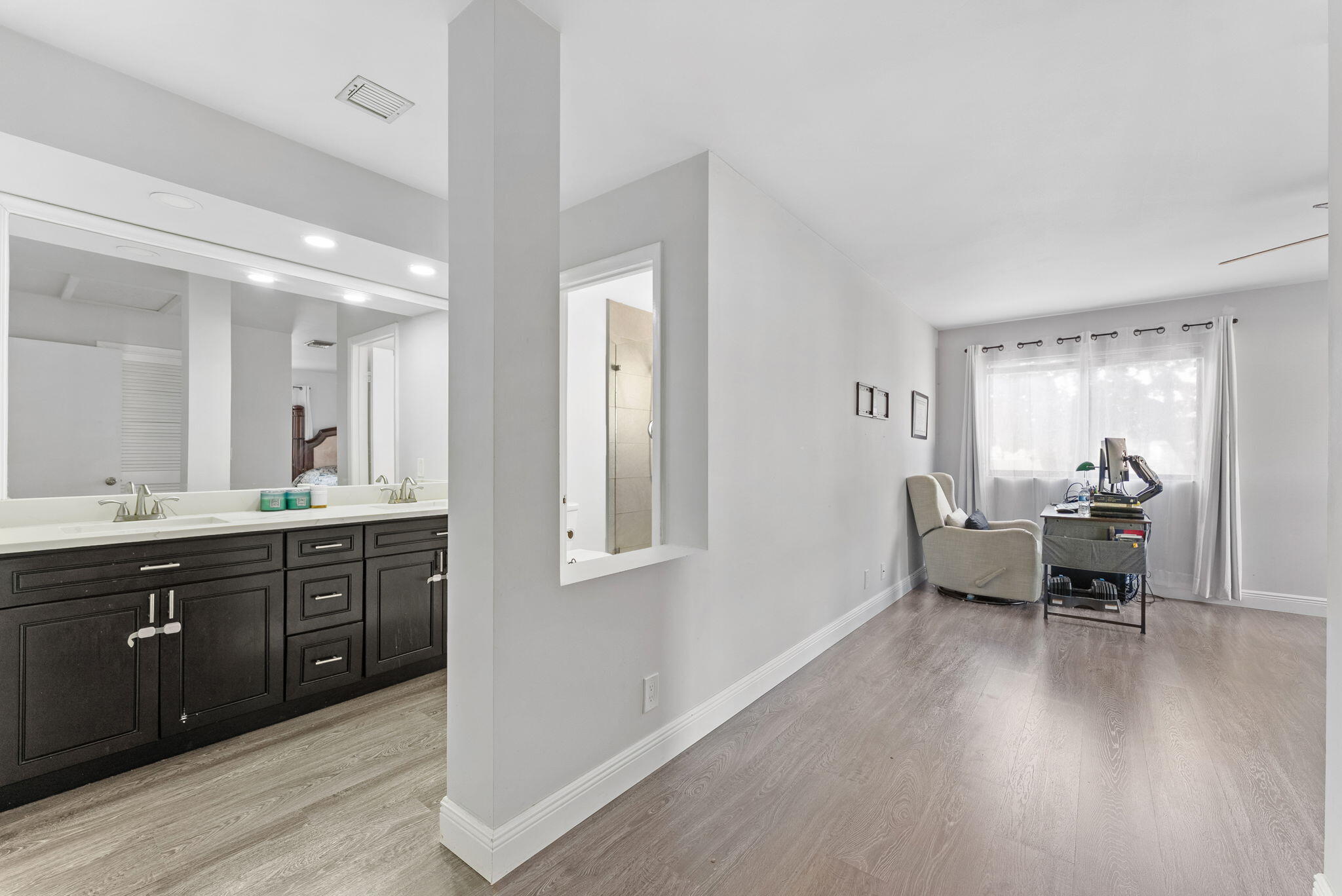 LAKEVIEW HOMES - Residential
