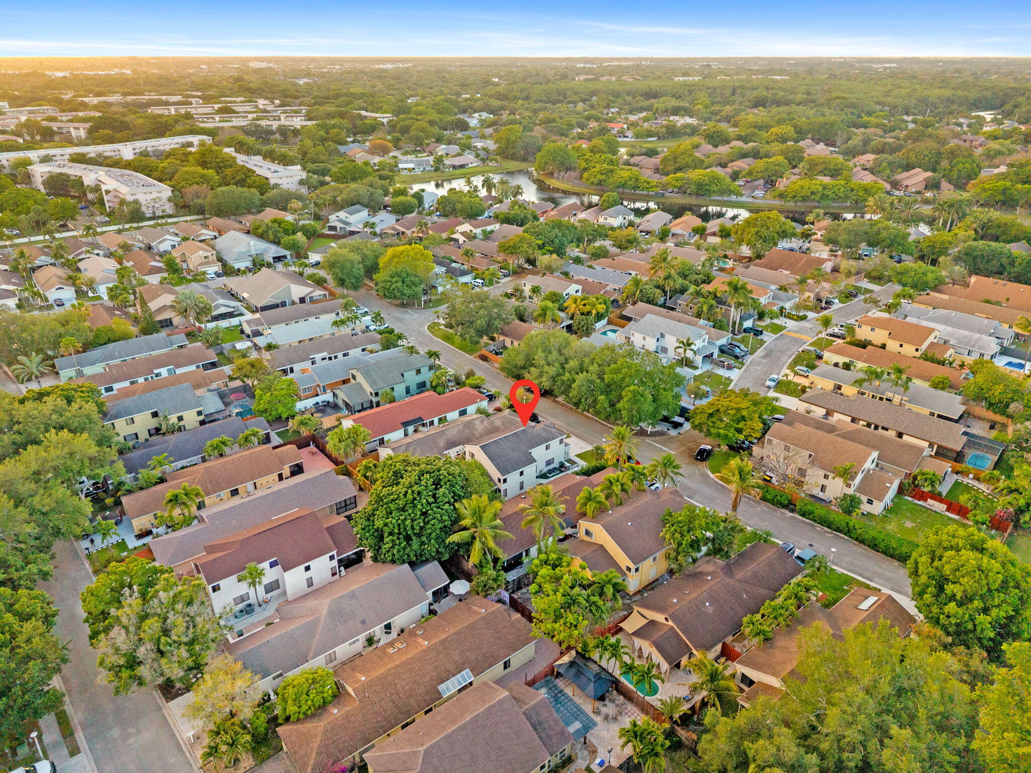 LAKEVIEW HOMES - Residential