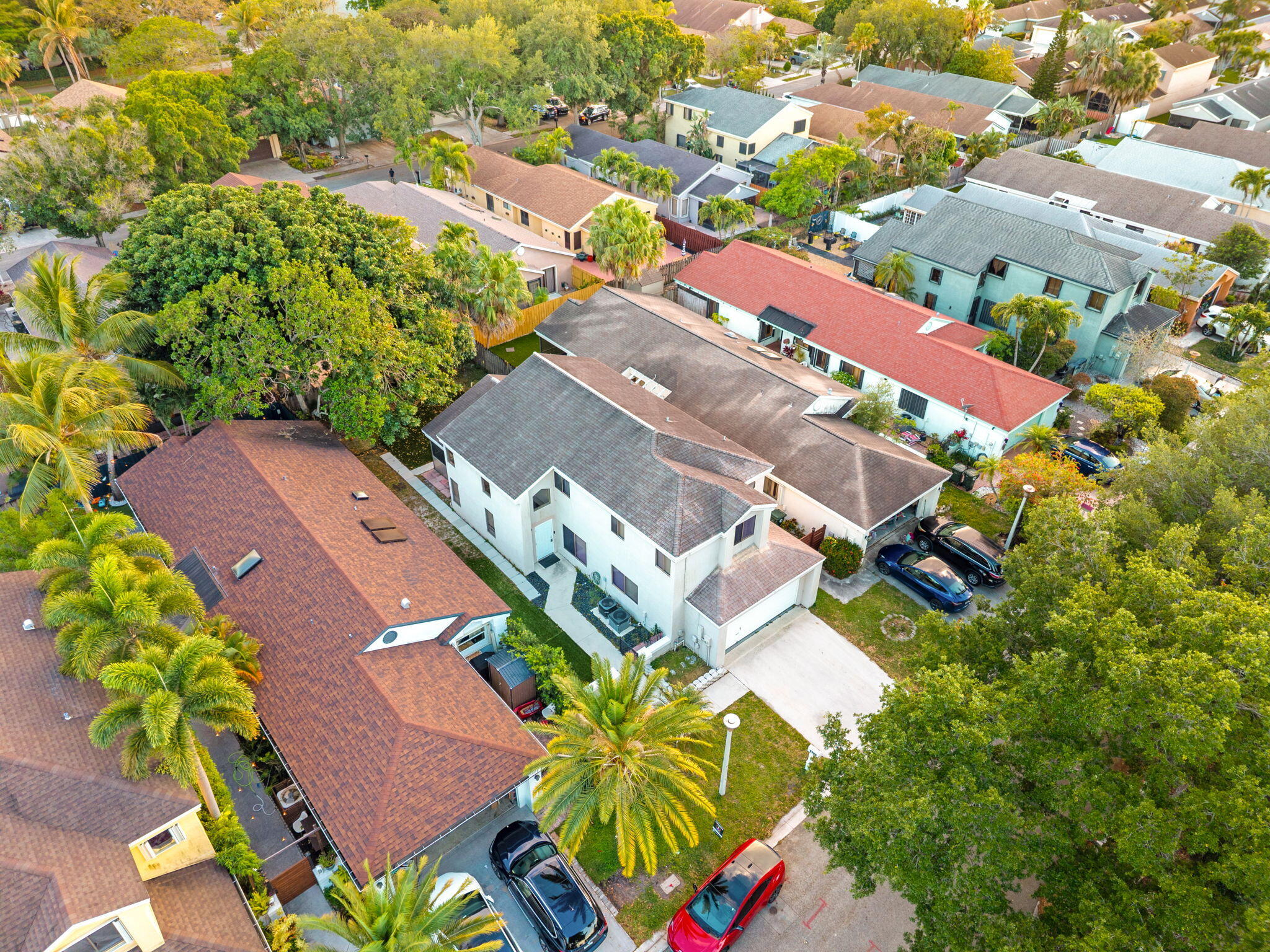 LAKEVIEW HOMES - Residential
