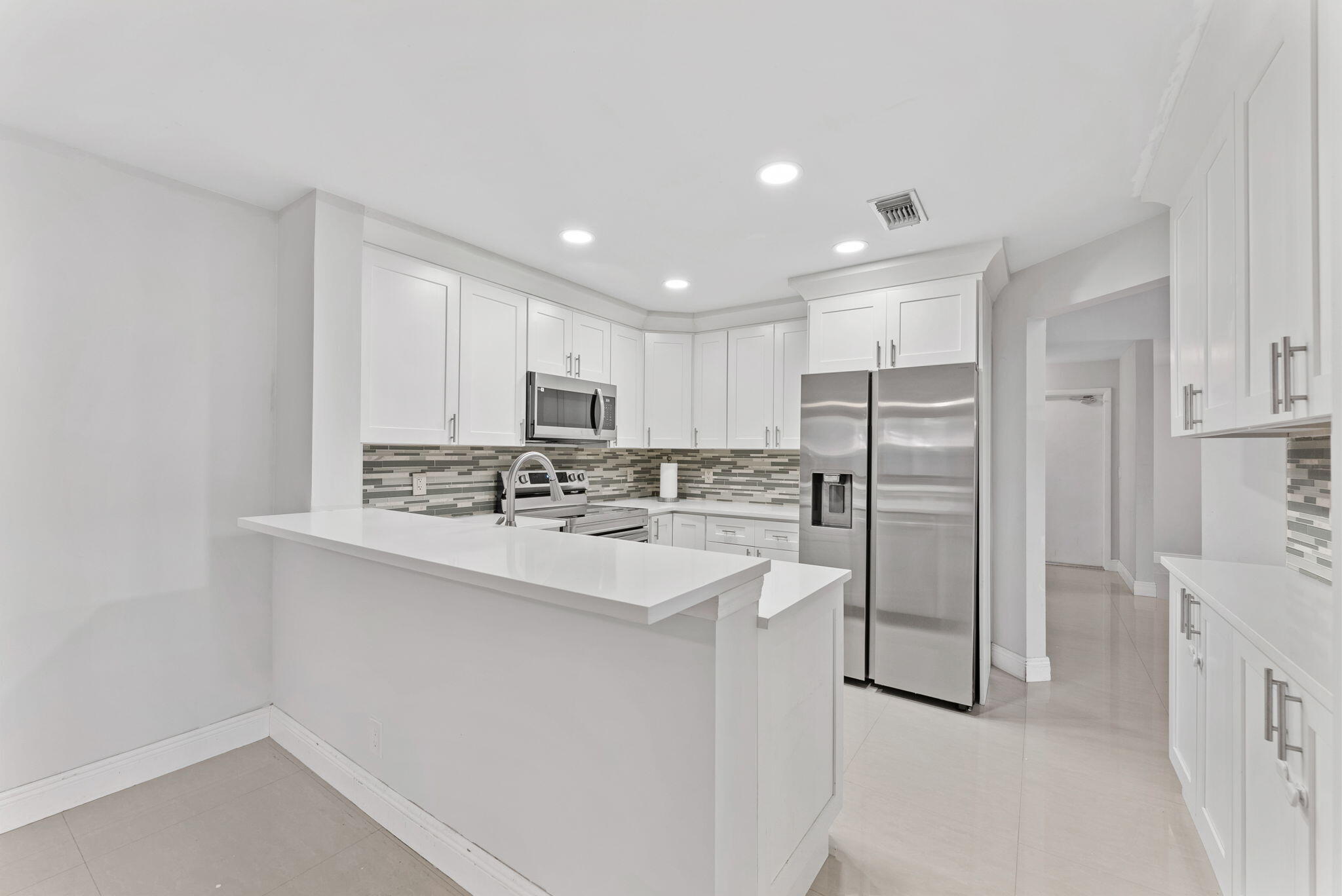 LAKEVIEW HOMES - Residential