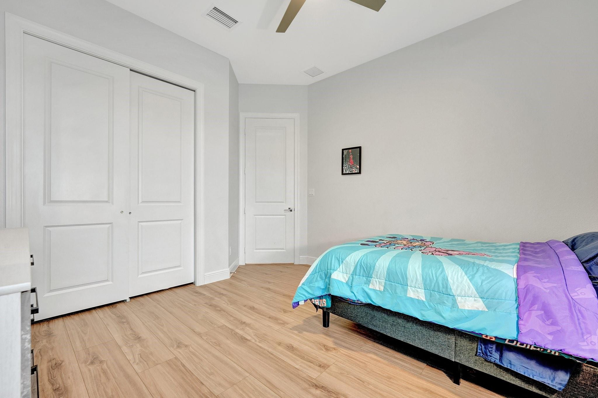 PARKLAND BAY - Residential