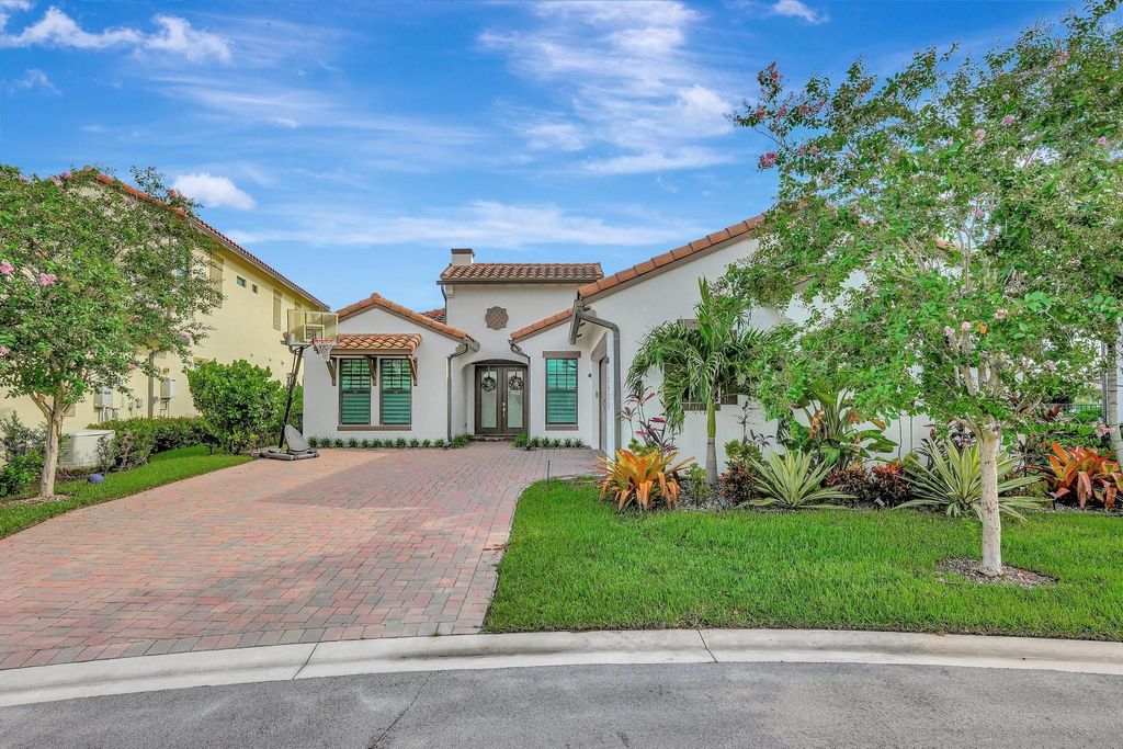 Photo of 11935 Lake Trail Ln, Parkland, FL 33076 (MLS # B26001123)