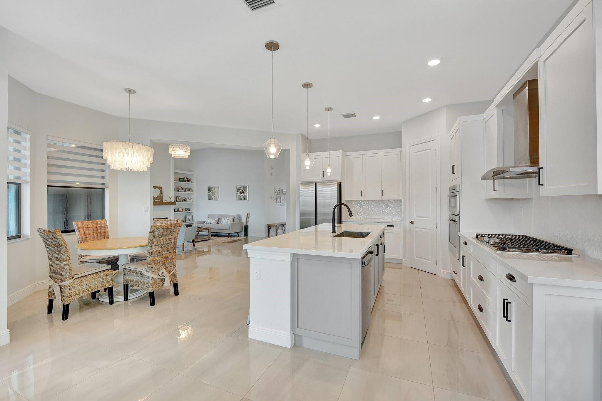 PARKLAND BAY - Residential