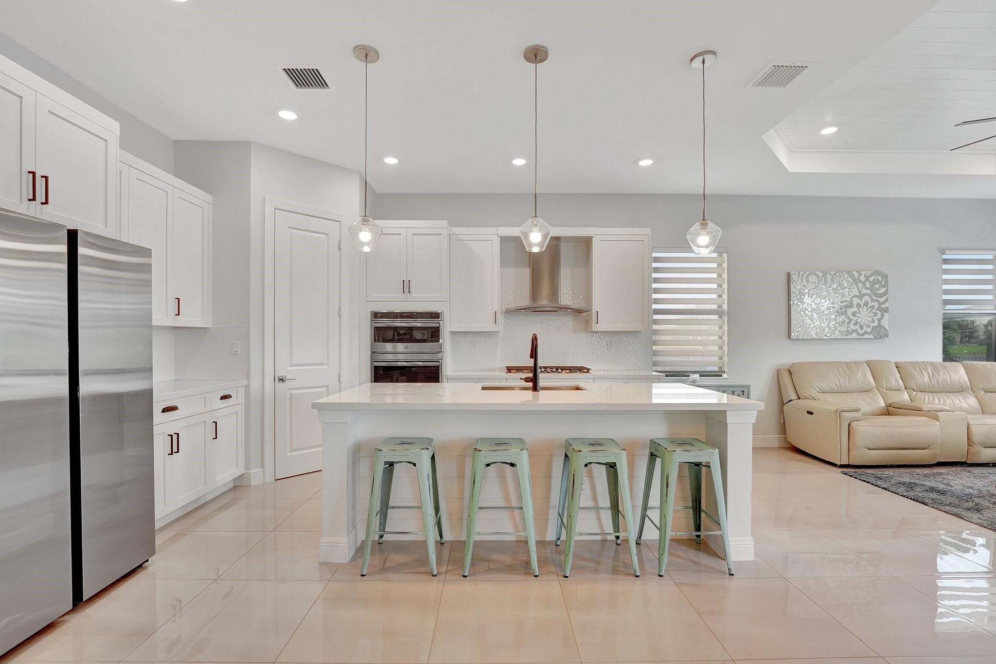 PARKLAND BAY - Residential