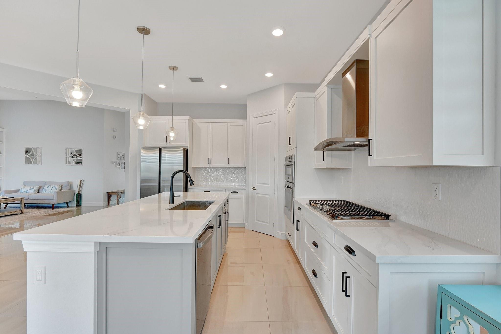 PARKLAND BAY - Residential