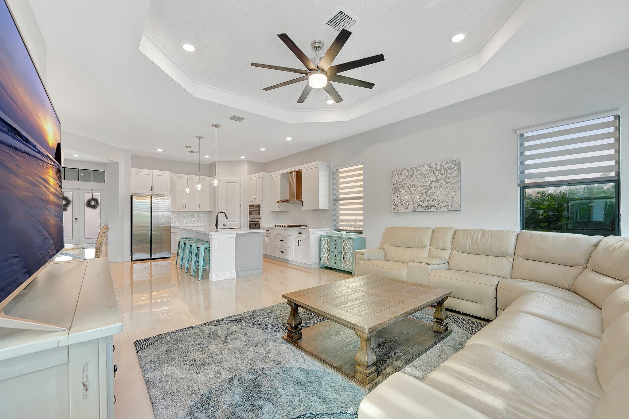 PARKLAND BAY - Residential