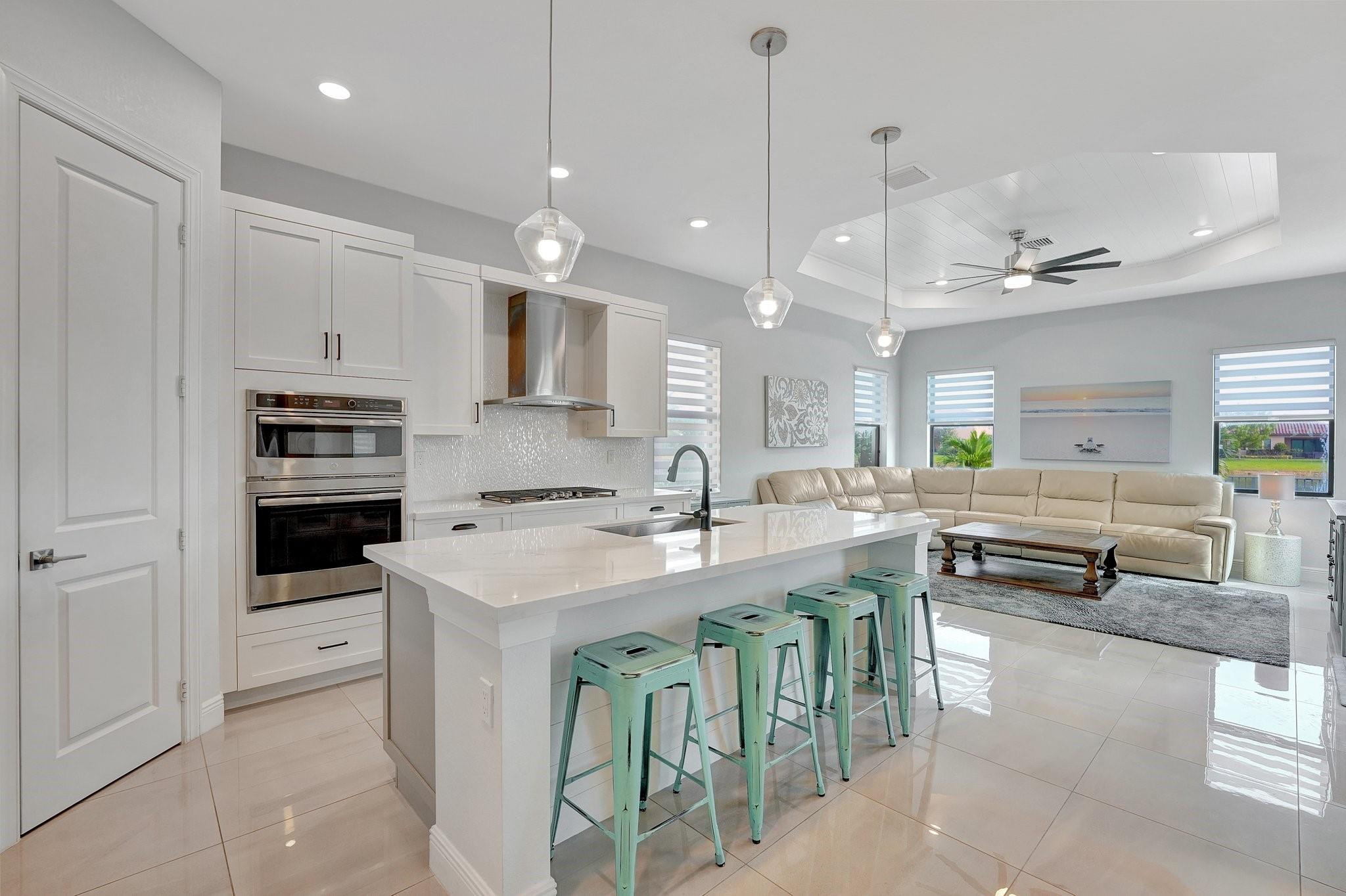 PARKLAND BAY - Residential